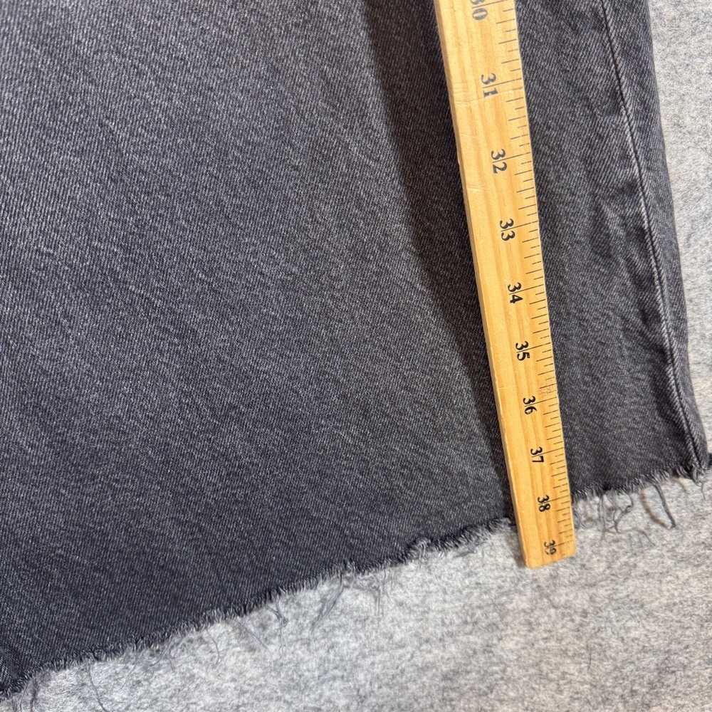 Levi’s XL Flood Black Wide Leg Cropped Jeans Size 28 Raw Hem Vintage Wash Denim - Picture 8 of 15